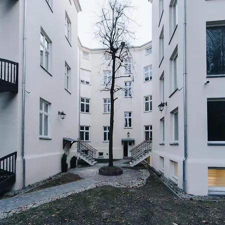 Forest Nook Main Square Loft Lägenhet
