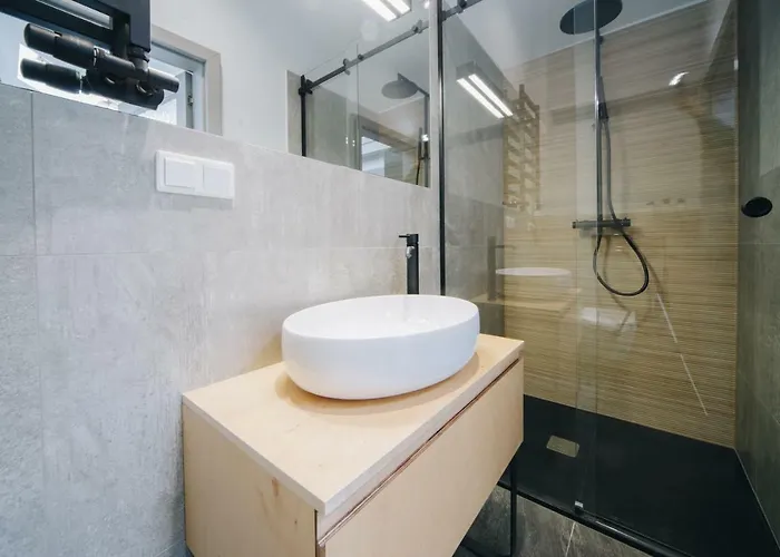 Forest Nook Main Square Loft